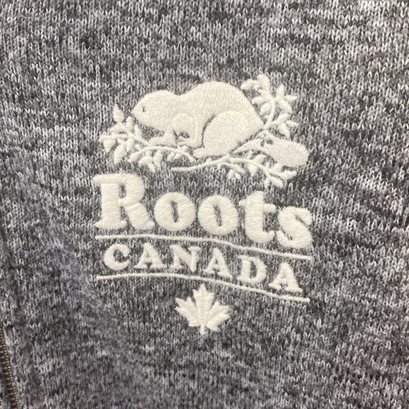 Roots Women’s THE Cabin 1973 Zip Up Hoodie in Salt and Pepper size Small - Picture 3 of 12